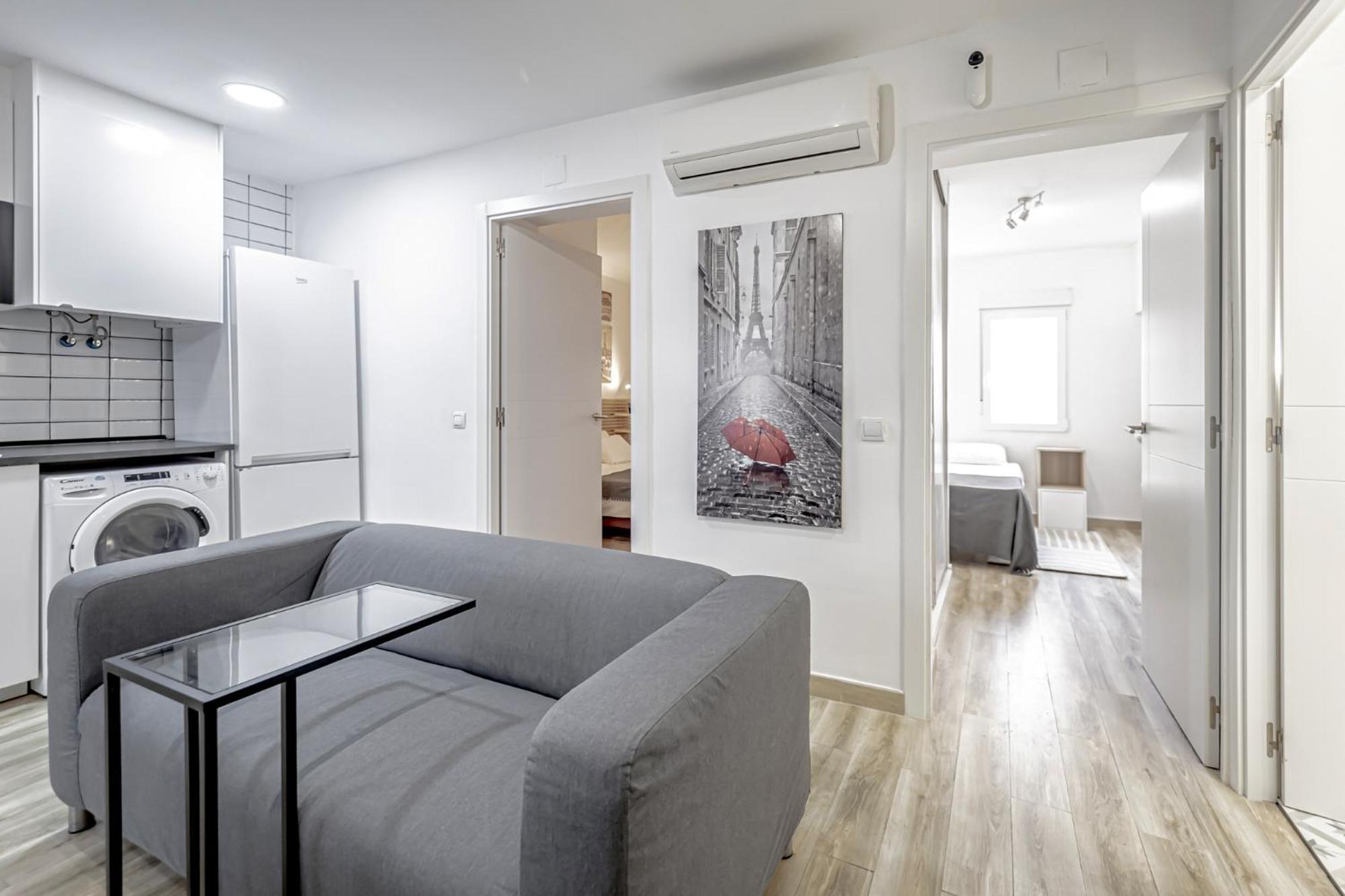 Apartamentos Pensamiento 马德里 外观 照片